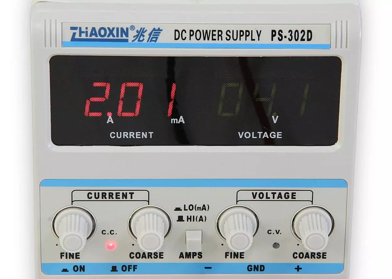 Präzisions-Labor-Netzgerät PS-302D 0-30V/2A – 2